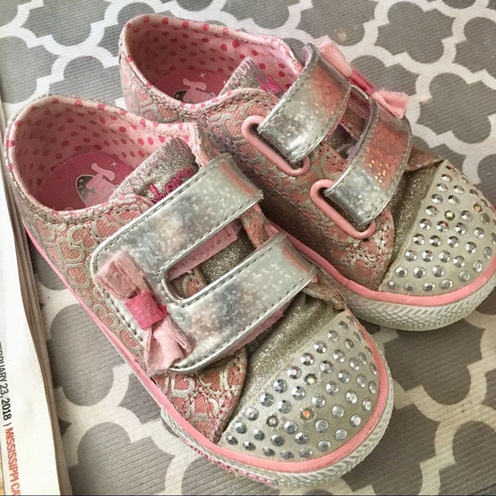 Sketchers Twinkle Toes, size 6 Toddler girl, GUC